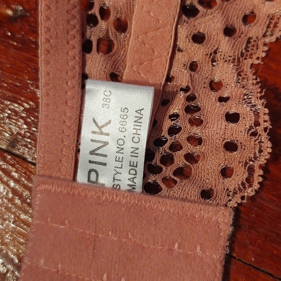 Light Pink No Wire Lacy Bra Sz 38C - Picture 6 of 8